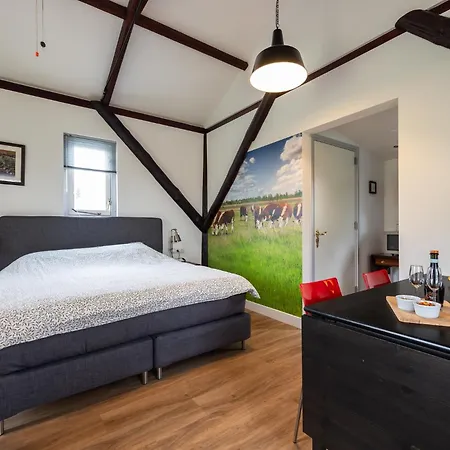 Hooischuur Alkmaar/bergen 3* 알크마르
